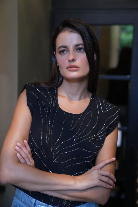 Fiona Black Crop T-shirt