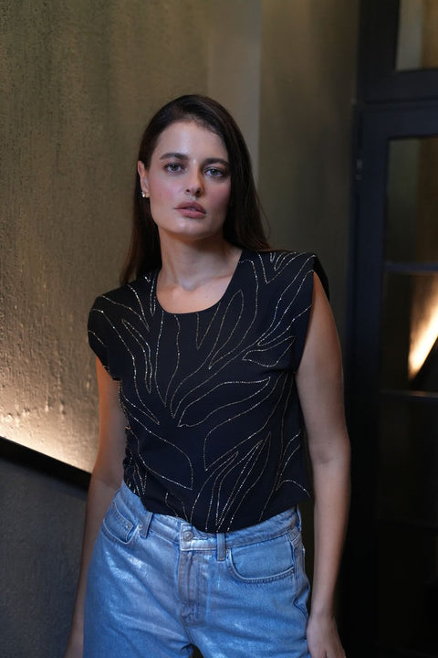 Fiona Black Crop T-shirt