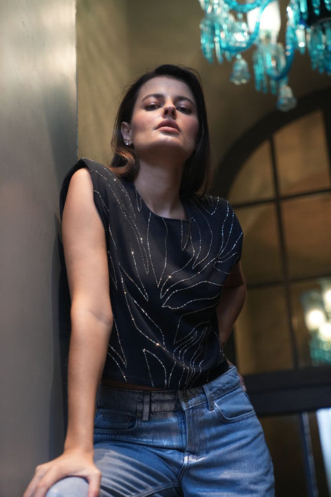 Fiona Black Crop T-shirt