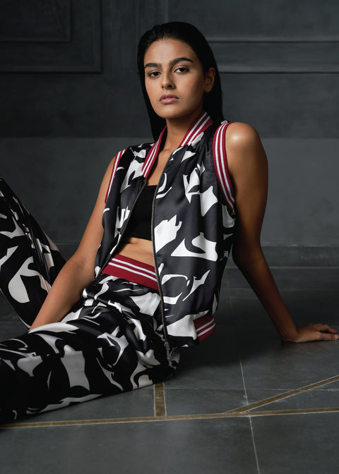 Nocturnal Sleeveless Reversible Bomber Jacket in Maroon Grip