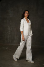 Arla White Blazer
