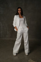 Arla White Blazer