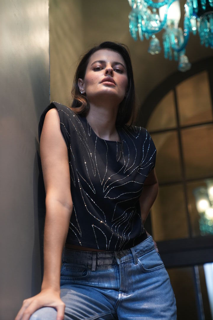 Fiona Black Crop T-shirt