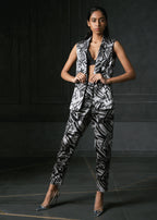 Rush in Grey Printed Cigarette Pants
