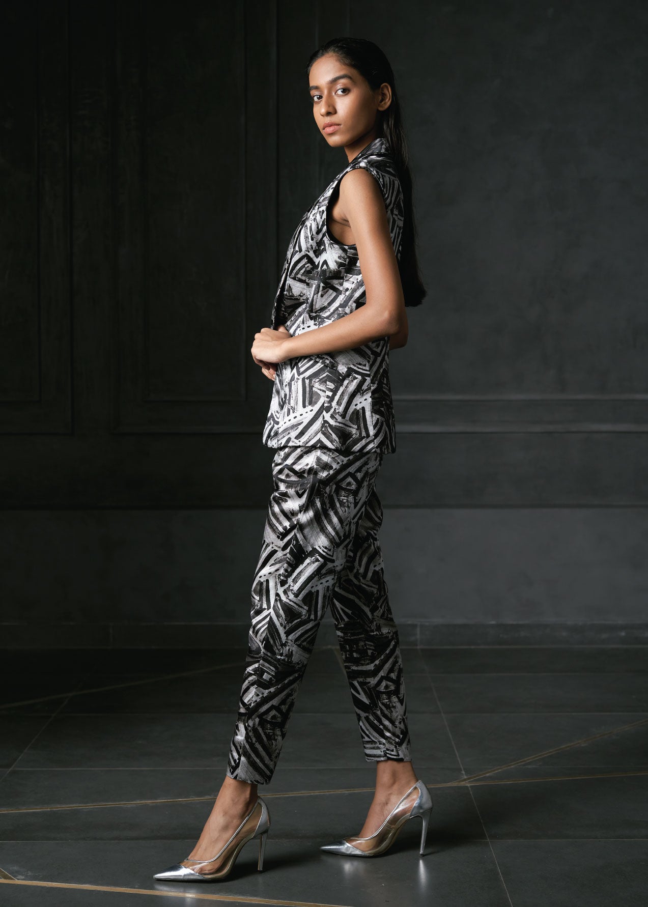 Rush in Grey Printed Cigarette Pants